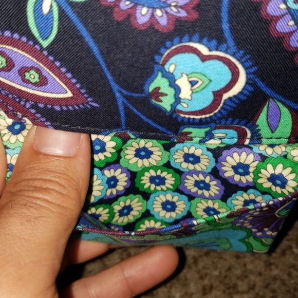 Vera bradley credit card slit. - Picture 4 of 5